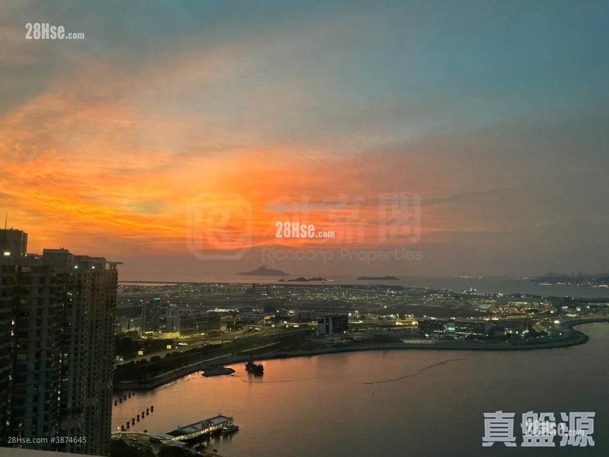 Coastal Skyline Sell 3 Bedrooms 1,408 ft²