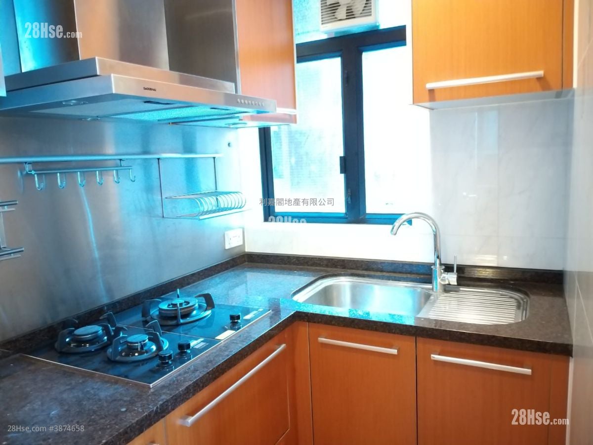 The Arch Sell 1 Bedroom , 1 Bathroom 395 ft²