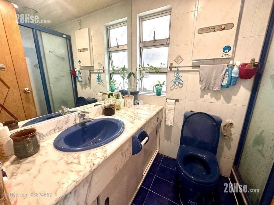Kingswood Villas Sell 2 Bedrooms 446 ft²