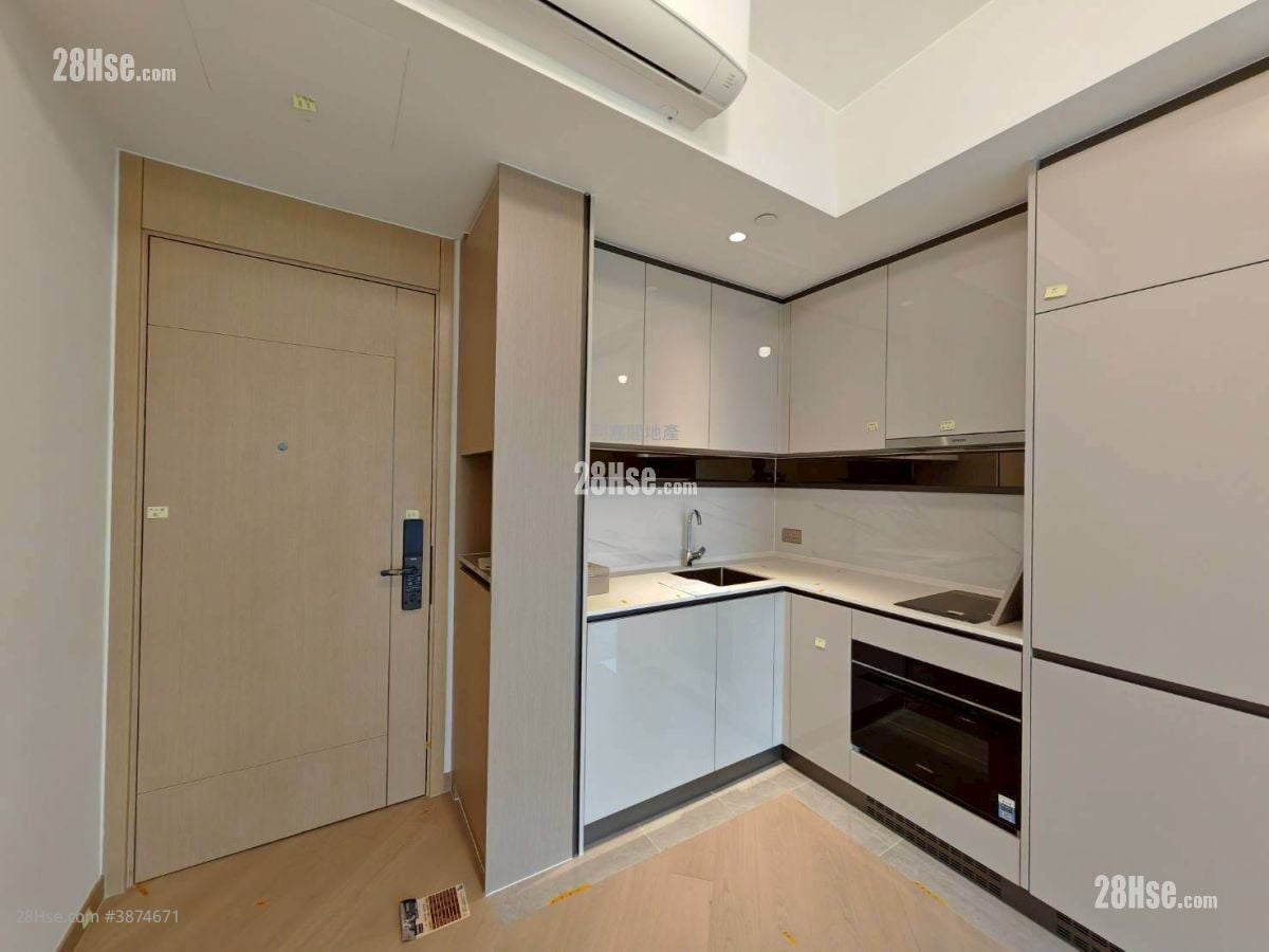 Grand Mayfair  Sell 2 Bedrooms , 1 Bathroom 445 ft²