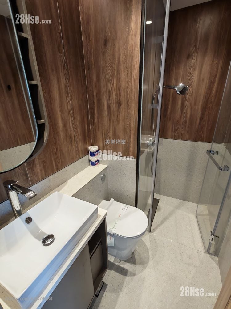 Bondlane Sell Studio , 1 Bathroom 266 ft²