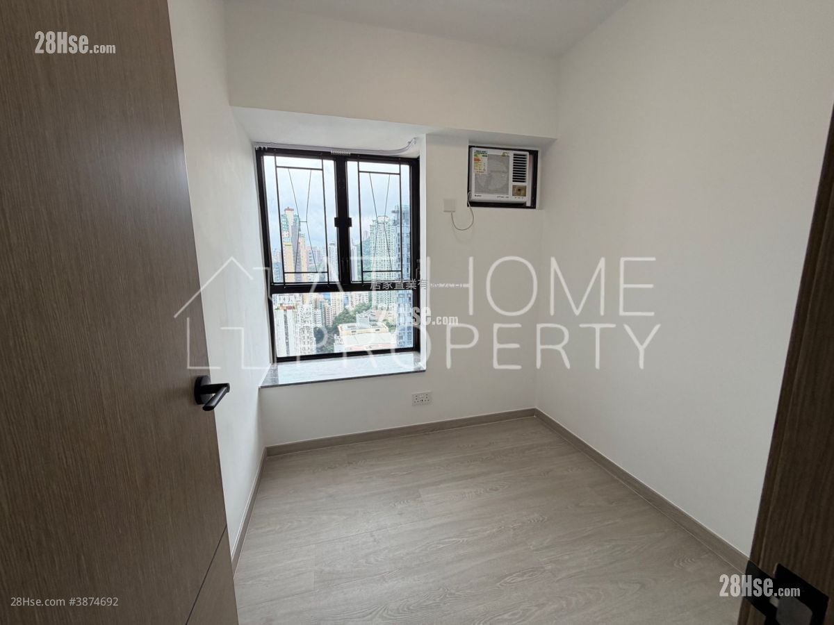 Centenary Mansion Rental 2 Bedrooms , 1 Bathroom 397 ft²