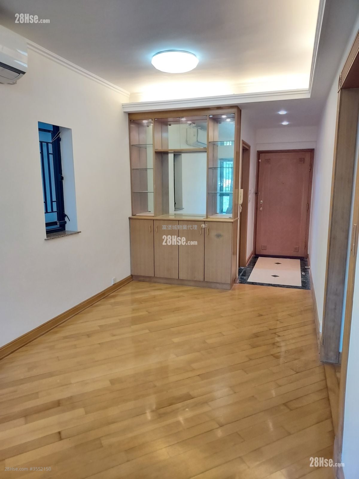 Castello Sell 2 Bedrooms , 1 Bathroom 547 ft²
