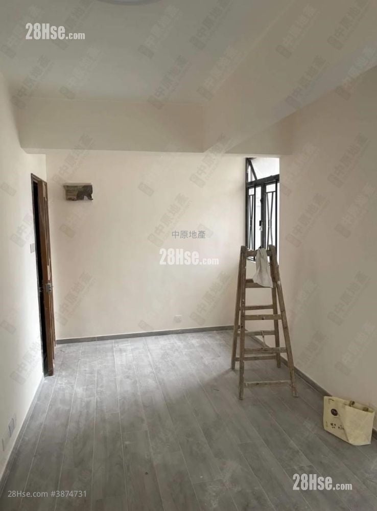 On Tak Building Sell 2 Bedrooms , 1 Bathroom 398 ft²