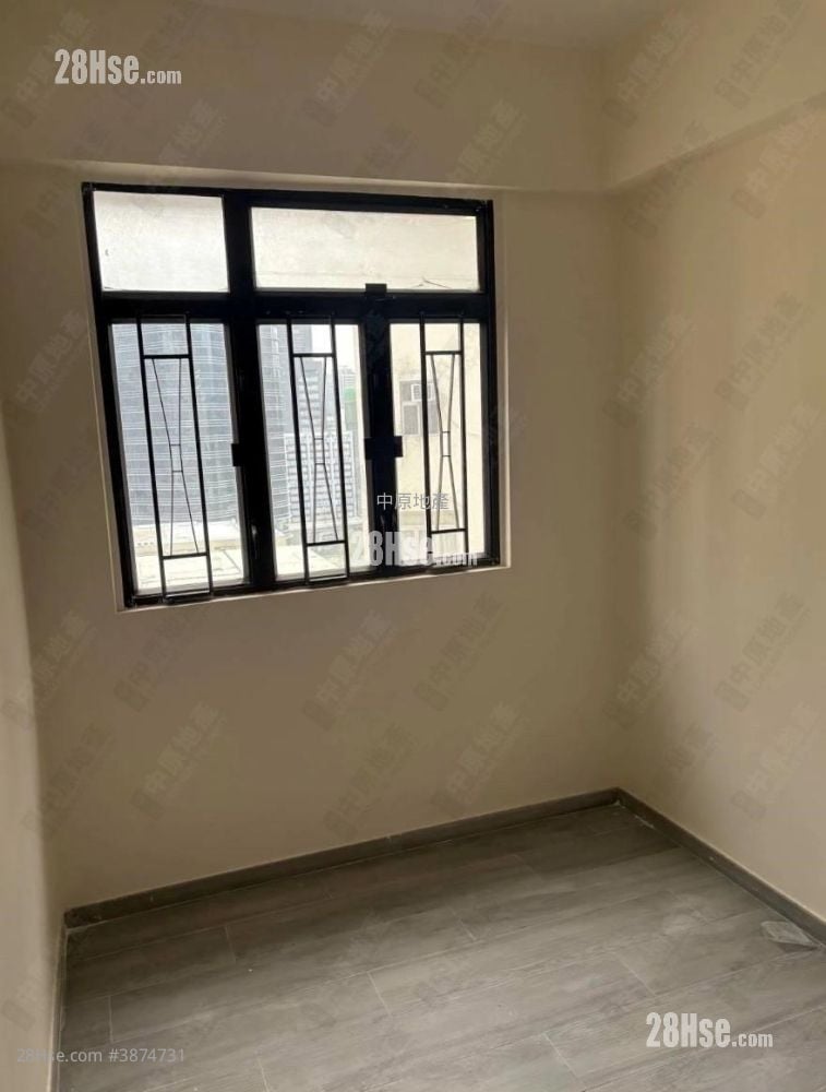 On Tak Building Sell 2 Bedrooms , 1 Bathroom 398 ft²
