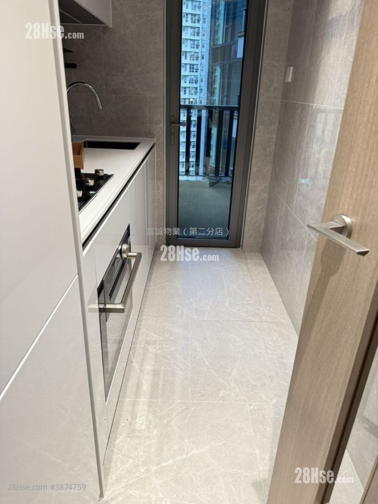 Chill Residence Rental 2 Bedrooms , 1 Bathroom 498 ft²
