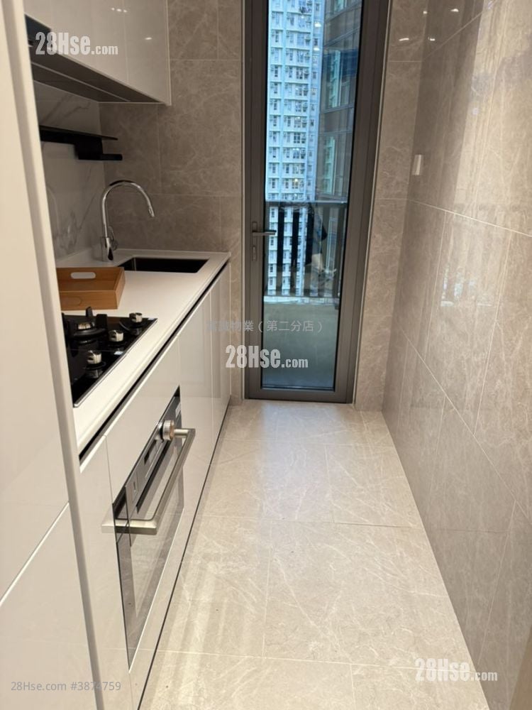 Chill Residence Rental 2 Bedrooms , 1 Bathroom 498 ft²