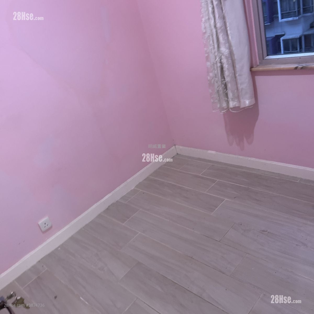 Wah Sun Building Rental 302 ft²