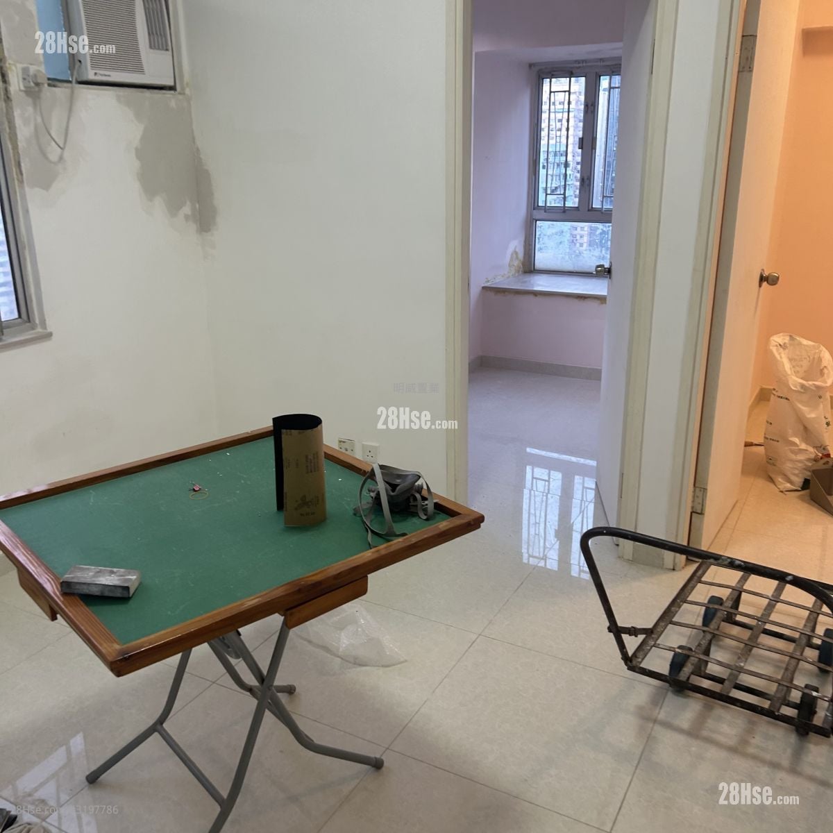 Foo Tat Building Rental 2 Bedrooms 306 ft²