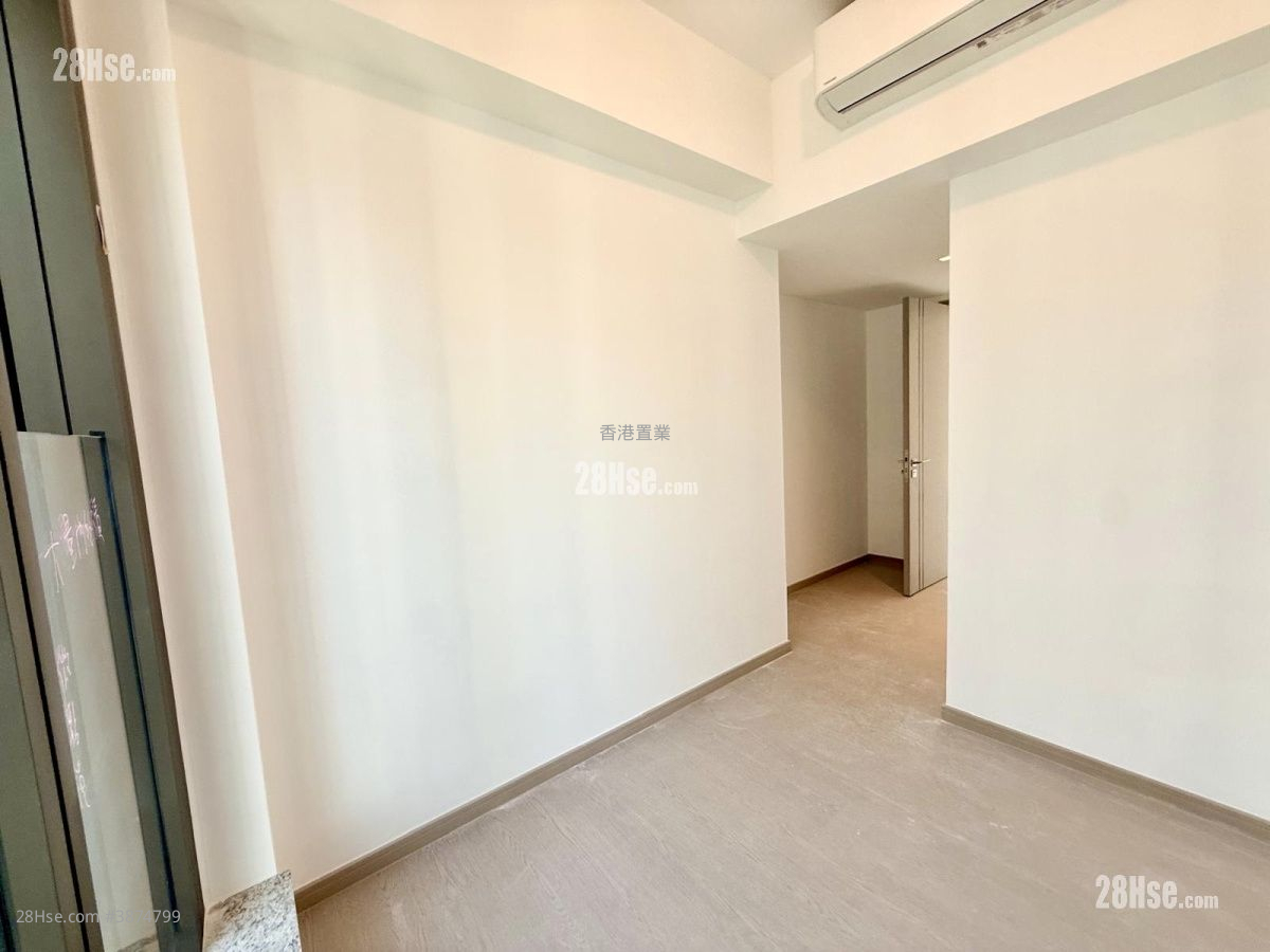 The Southside Rental 4 Bedrooms , 4 Bathrooms 1,267 ft²