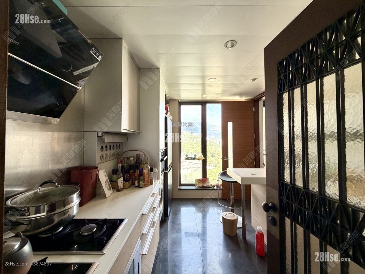 The Westminster Terrace Sell 4 Bedrooms , 3 Bathrooms 2,413 ft²