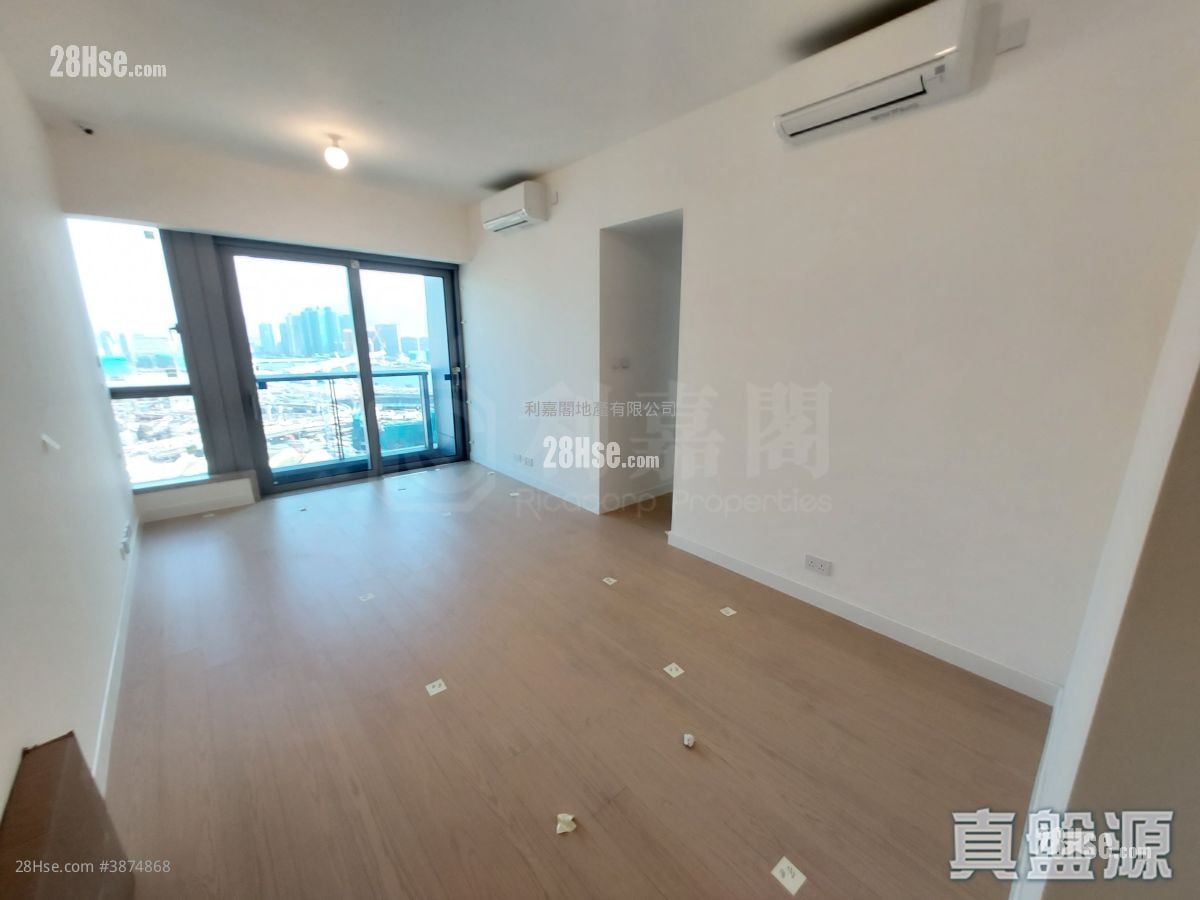 Monaco Rental 3 Bedrooms , 2 Bathrooms 827 ft²