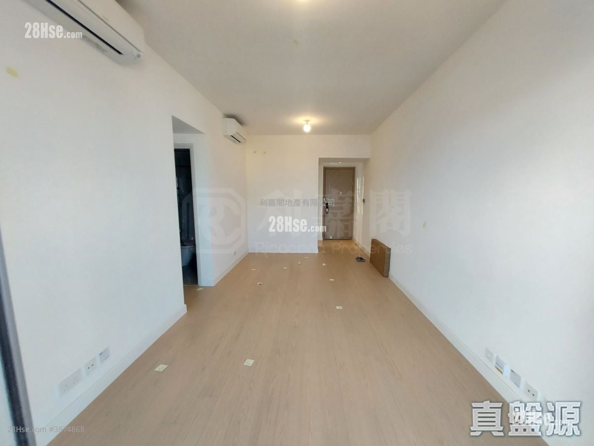 Monaco Rental 3 Bedrooms , 2 Bathrooms 827 ft²