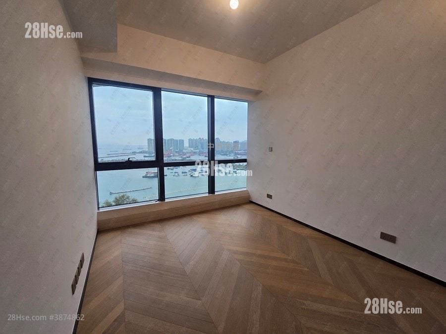 The Wave Rental 1,594 ft²