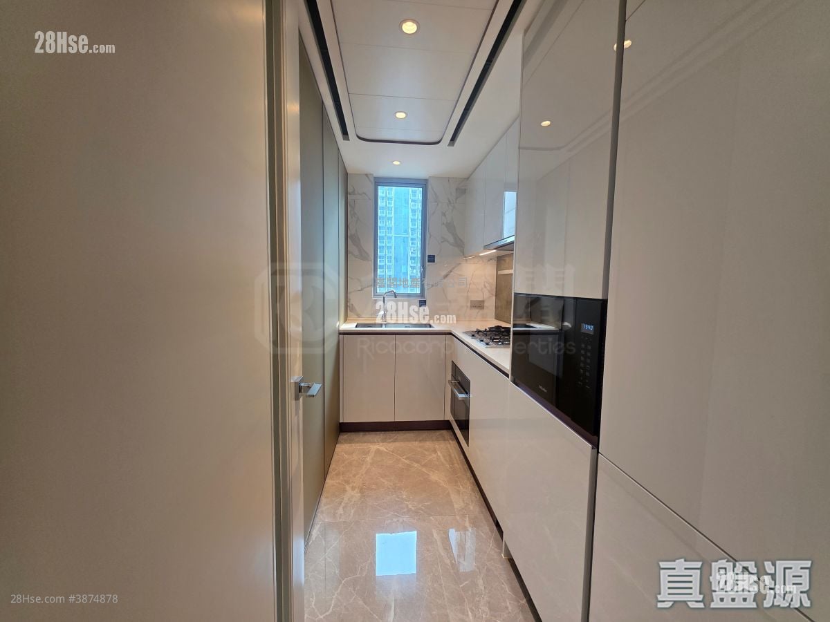 Monaco Rental 3 Bedrooms , 2 Bathrooms 762 ft²