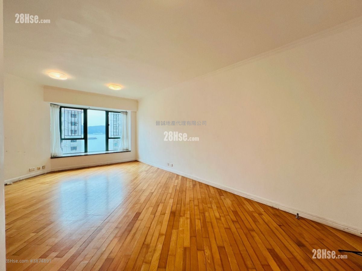 Royal Sea Crest Sell 4 Bedrooms , 3 Bathrooms 1,056 ft²