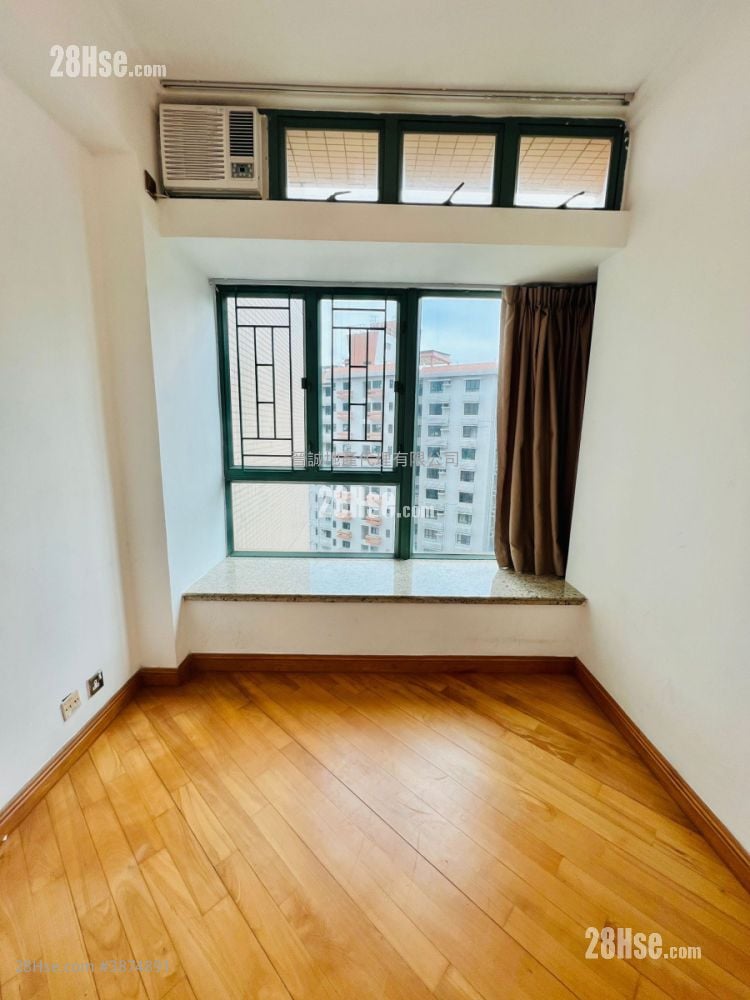 Royal Sea Crest Sell 4 Bedrooms , 3 Bathrooms 1,056 ft²