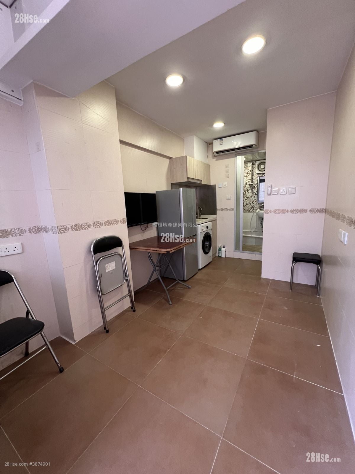Pak Lok Building Rental Studio , 1 Bathroom 150 ft²