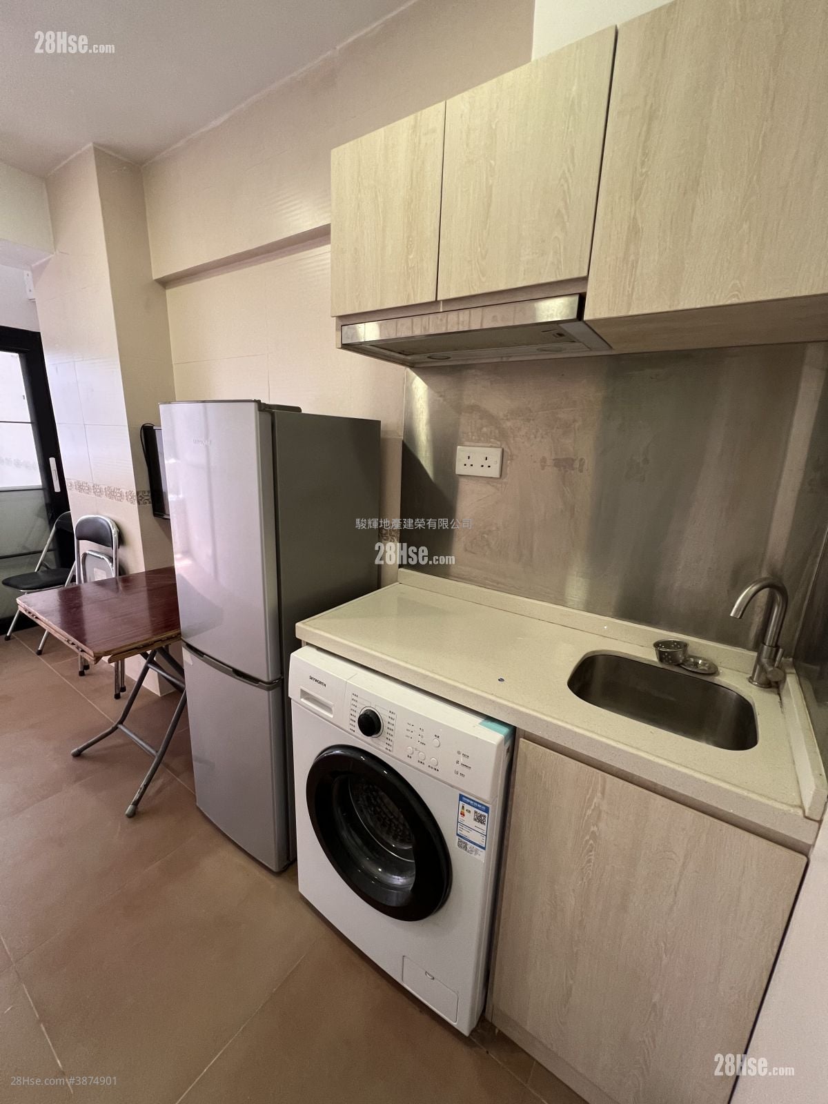 Pak Lok Building Rental Studio , 1 Bathroom 150 ft²
