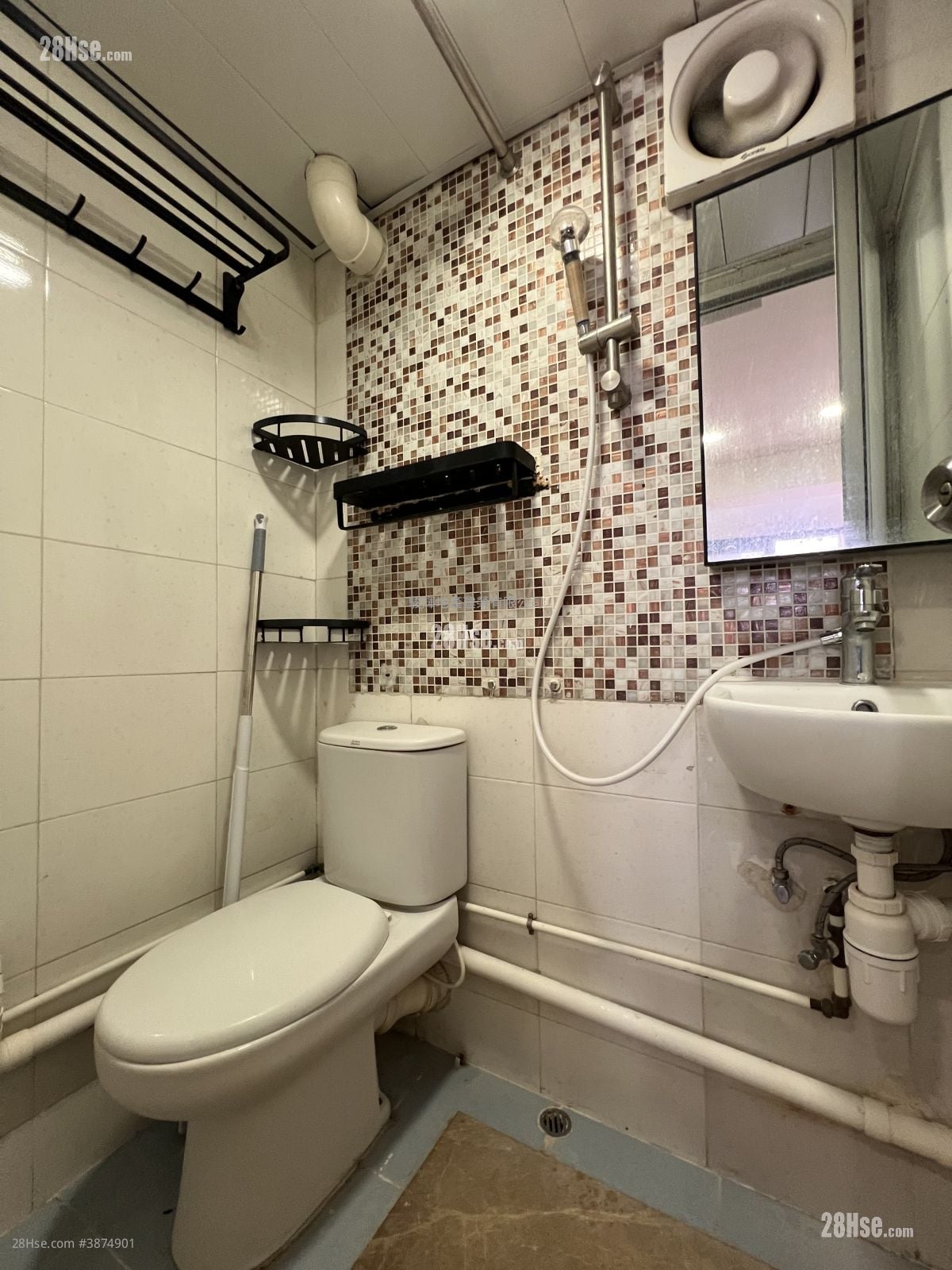 Pak Lok Building Rental Studio , 1 Bathroom 150 ft²