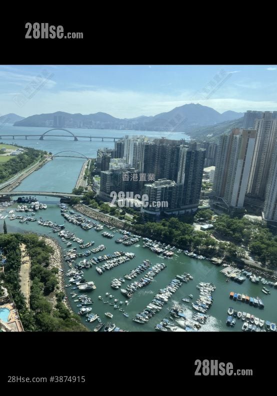 Oscar By The Sea Sell 4 Bedrooms , 1 Bathroom 1,038 ft²