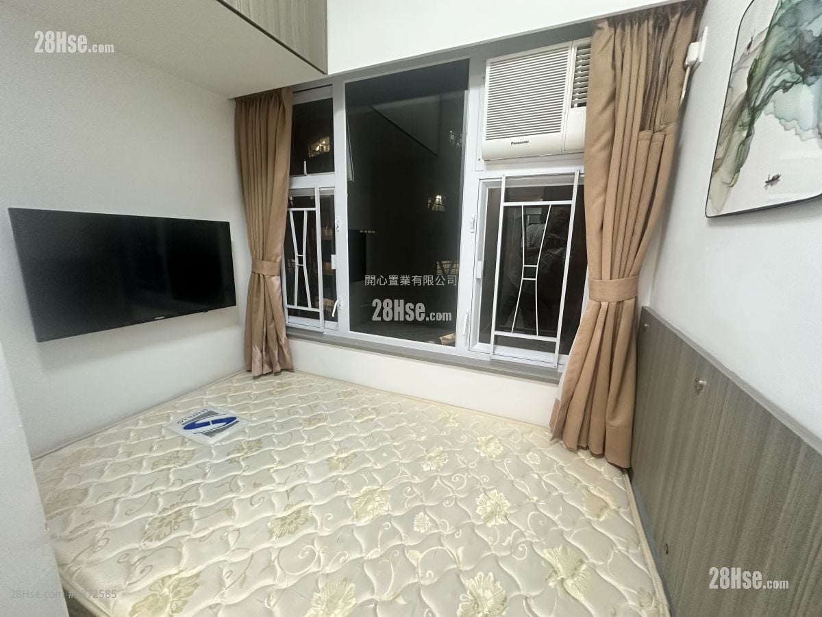 Hang Fat Building Rental Studio , 1 Bathroom 120 ft²