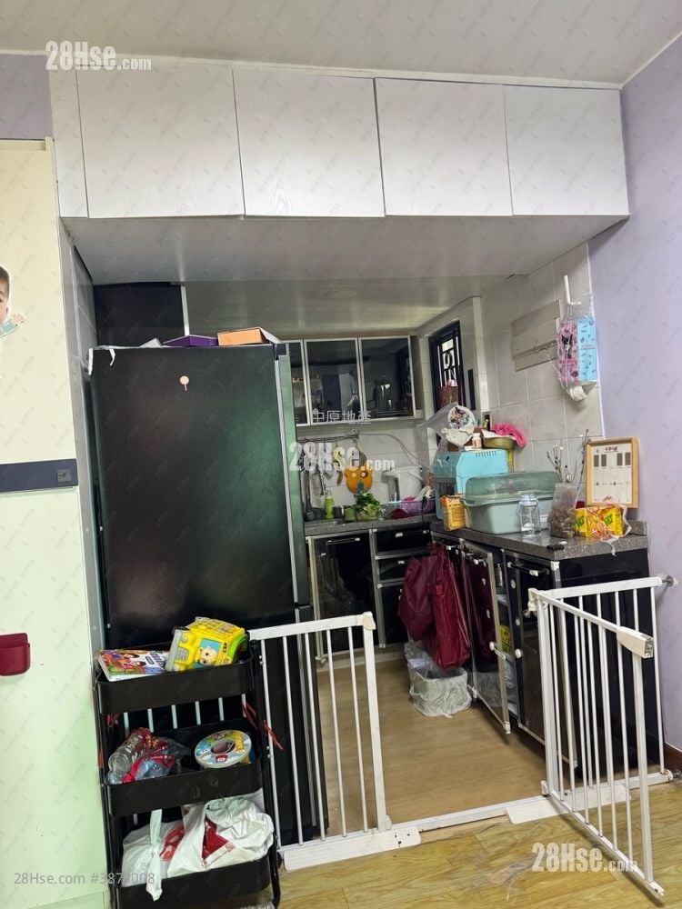 Royal Green Sell 3 Bedrooms 548 ft²