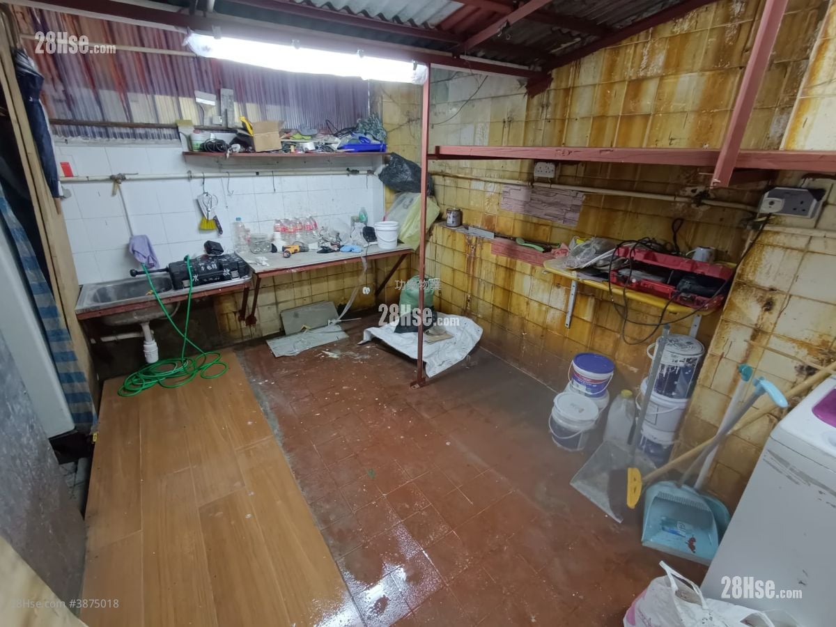Mei On Building Rental 3 Bedrooms , 1 Bathroom 260 ft²