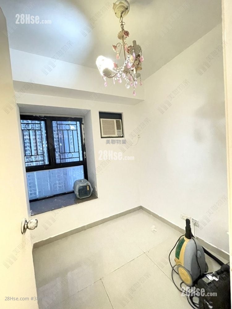Royal Green Sell 3 Bedrooms 551 ft²