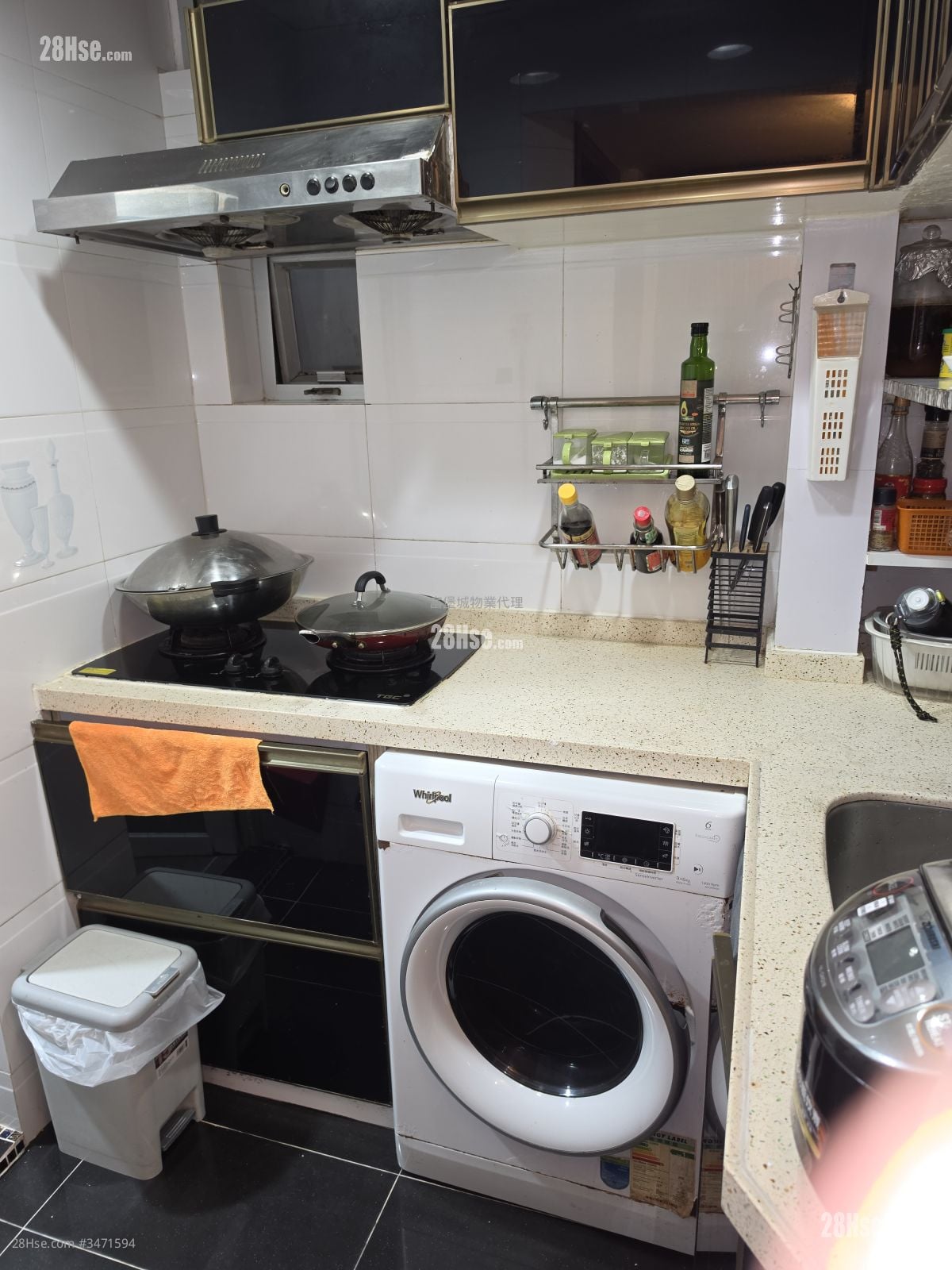 Kwong Yuen Estate Sell 3 Bedrooms , 1 Bathroom 407 ft²