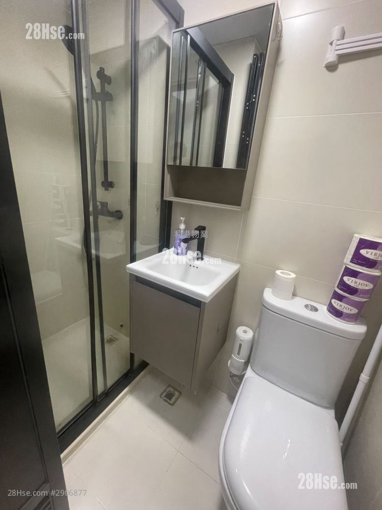 Po Hon Building Rental Studio , 1 Bathroom 150 ft²