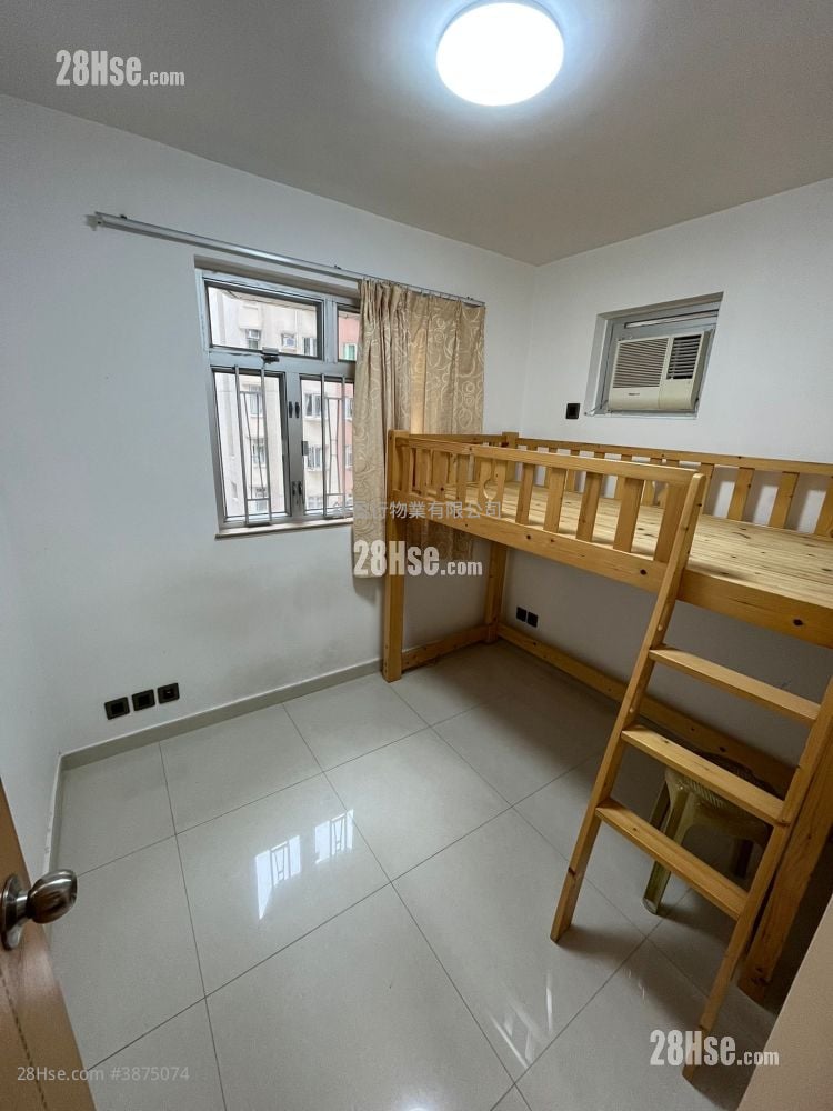 Full Wealth Gardens Rental 2 Bedrooms , 1 Bathroom 427 ft²
