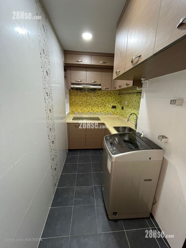Full Wealth Gardens Rental 2 Bedrooms , 1 Bathroom 427 ft²