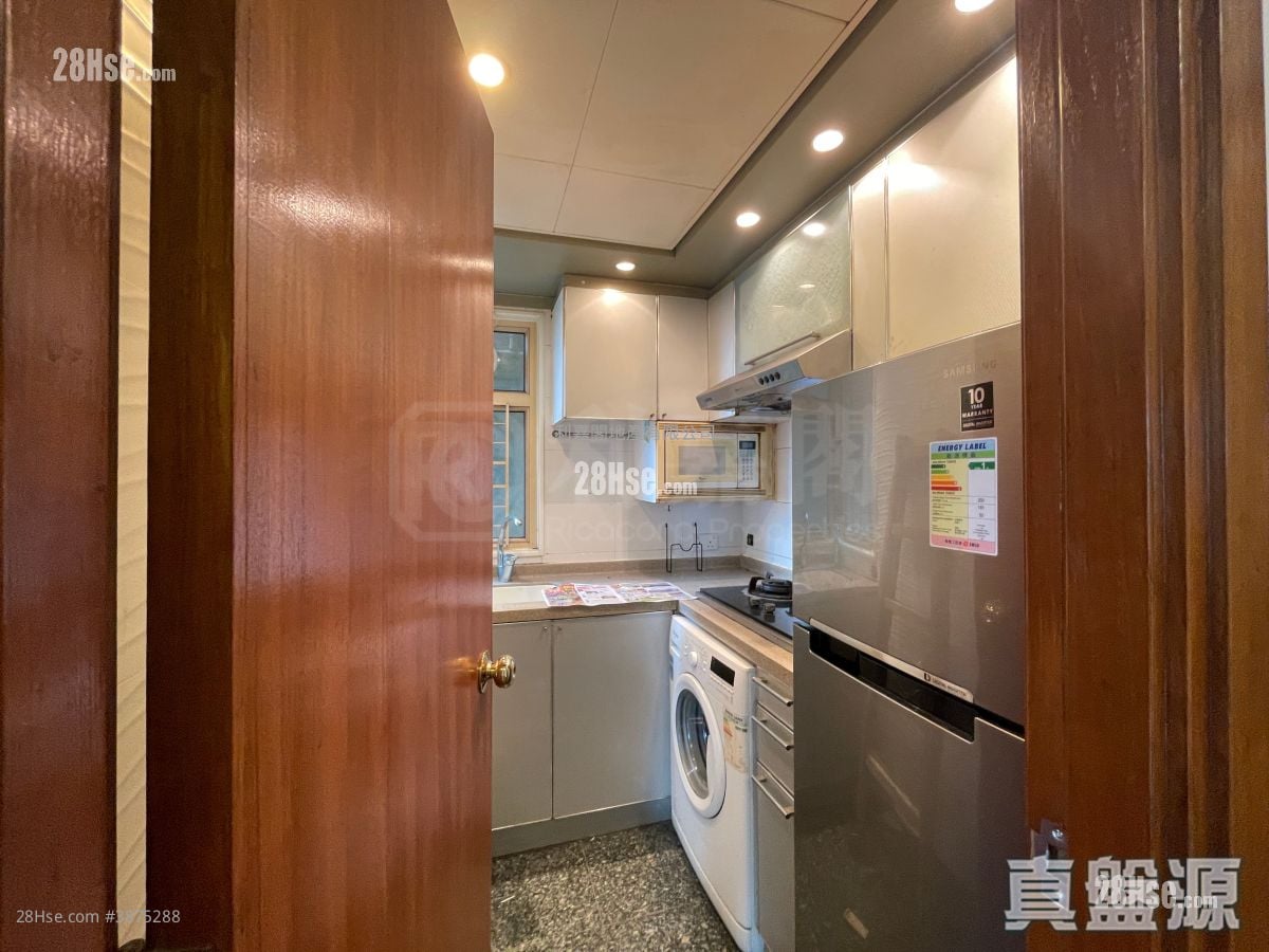 La Cite Noble Rental 2 Bedrooms , 1 Bathroom 377 ft²