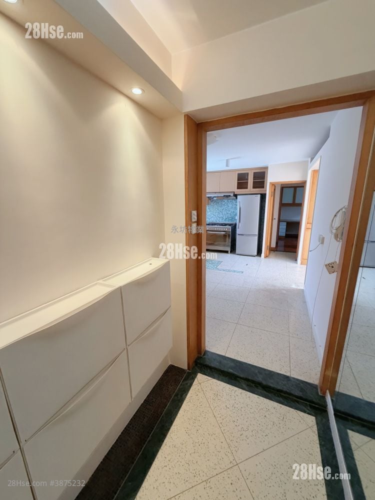 Peak Garden Court Rental 2 Bedrooms , 1 Bathroom 633 ft²