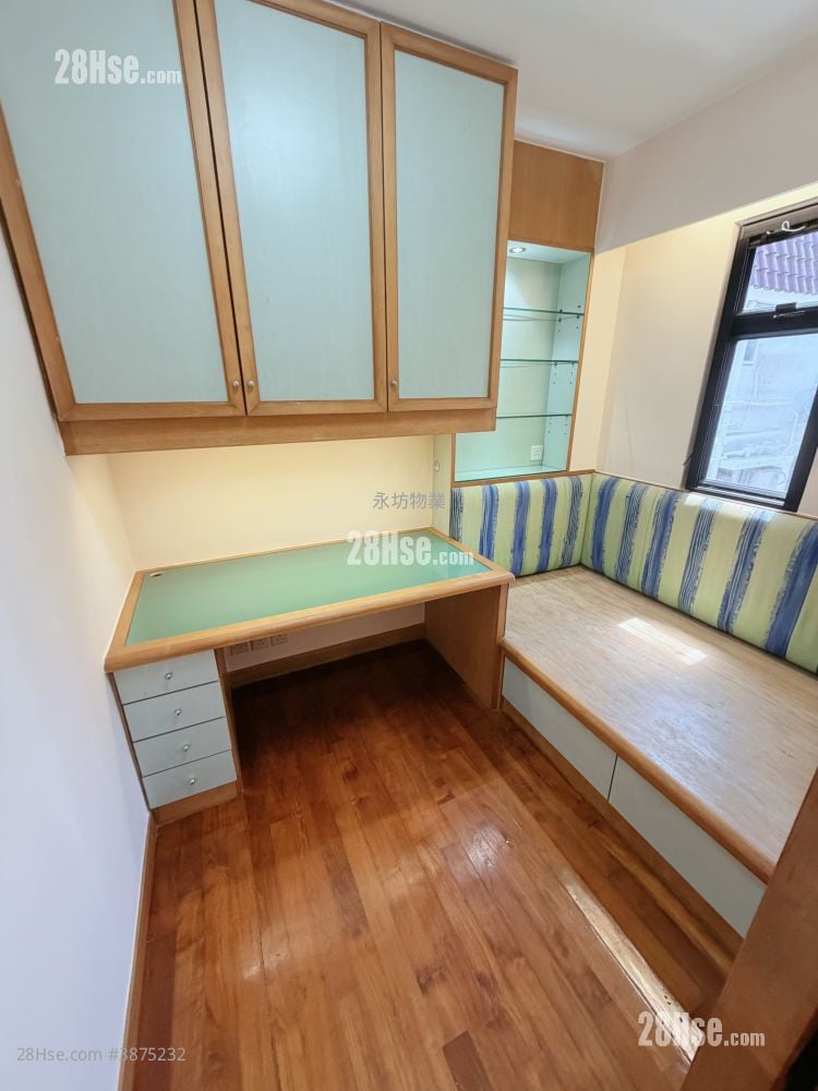 Peak Garden Court Rental 2 Bedrooms , 1 Bathroom 633 ft²