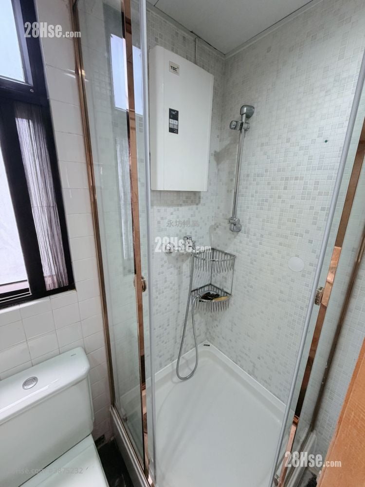 Peak Garden Court Rental 2 Bedrooms , 1 Bathroom 633 ft²