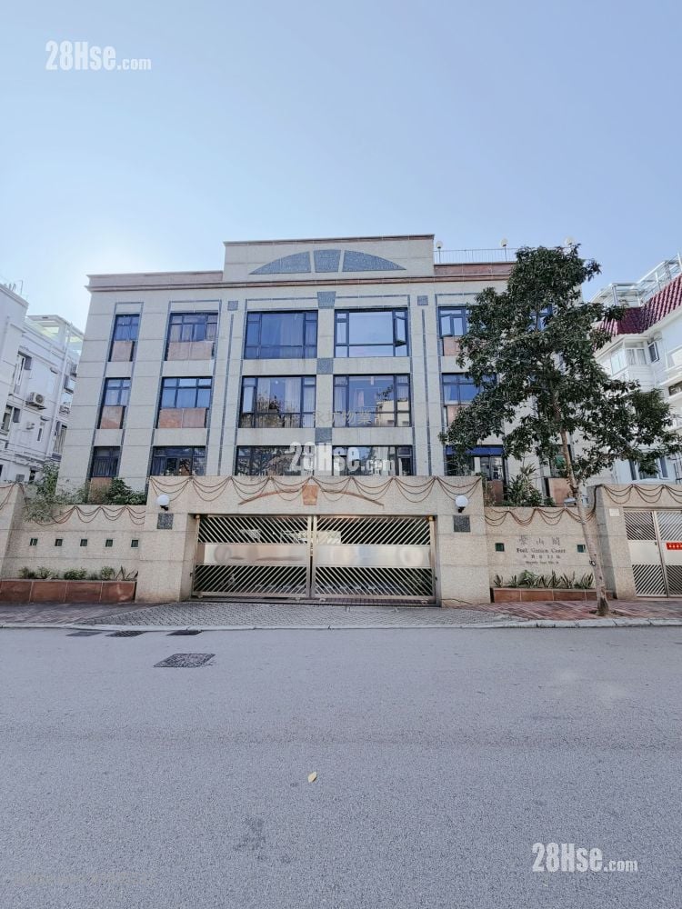 Peak Garden Court Rental 2 Bedrooms , 1 Bathroom 633 ft²