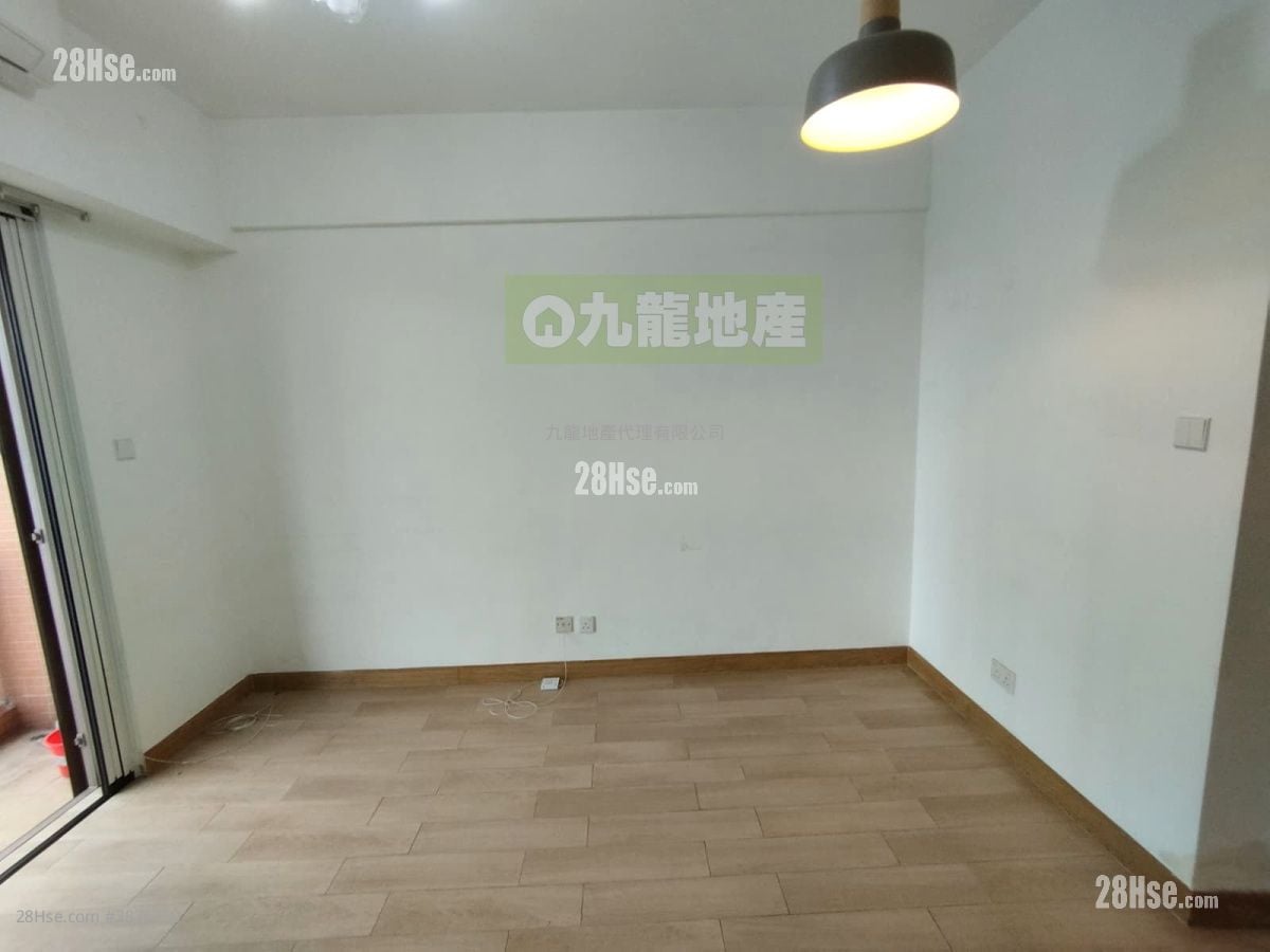 时尚华庭 售盘 1 房 , 1 浴室 336 平方尺
