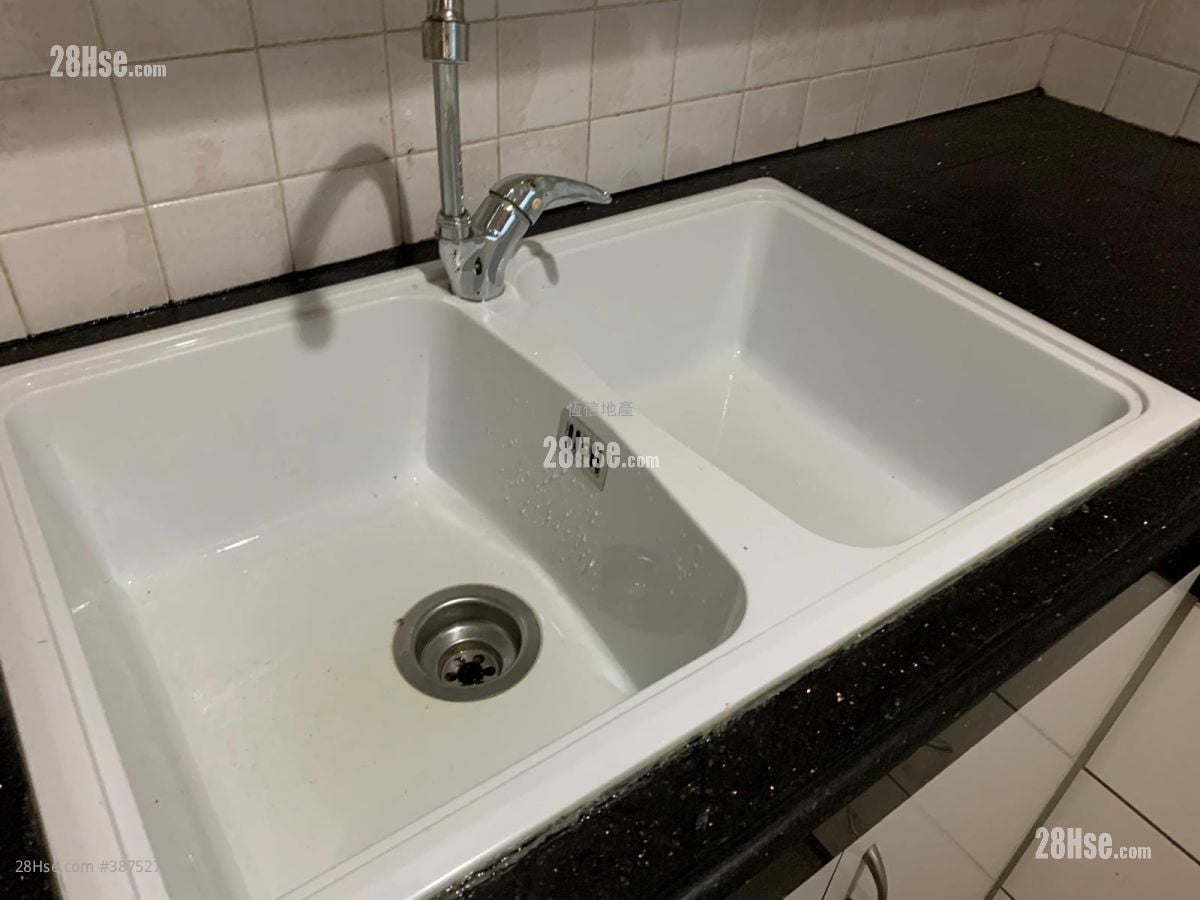 Belvedere Garden Rental 3 Bedrooms , 2 Bathrooms 728 ft²