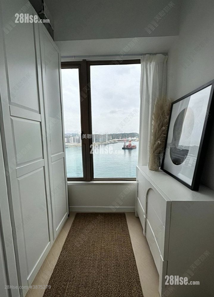 Lp10 Sell 3 Bedrooms 880 ft²