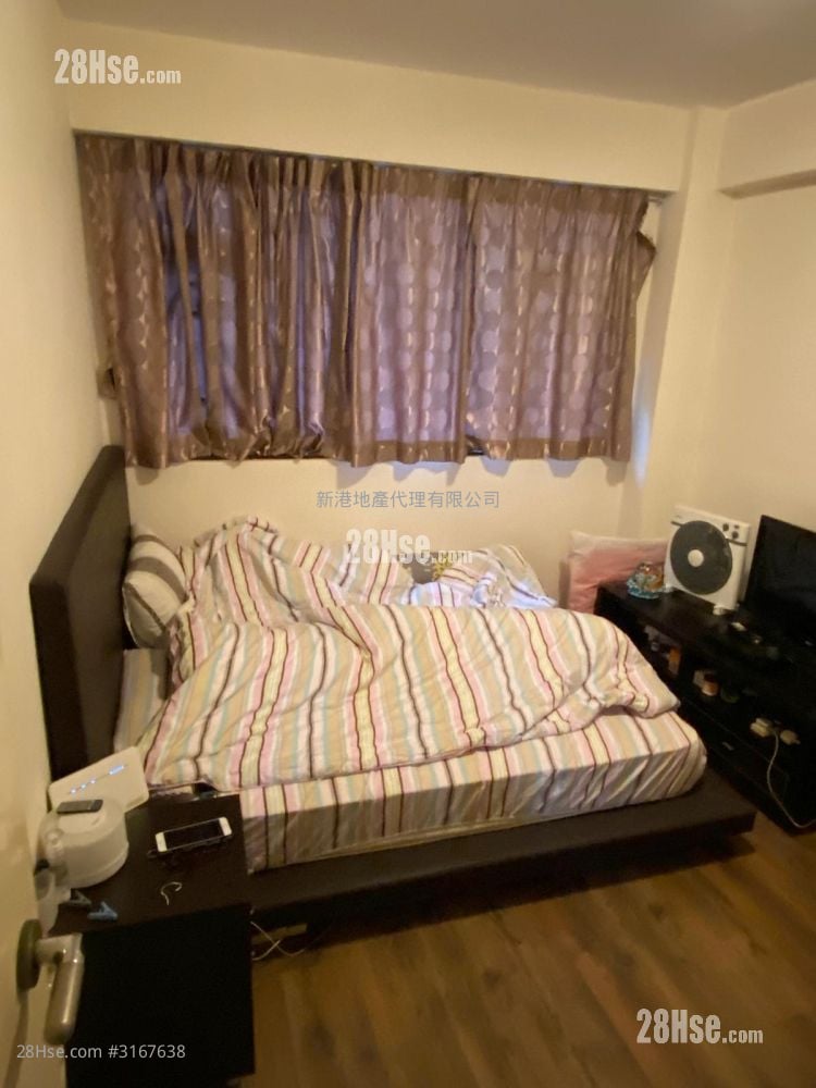 Sung Shun House  Sell 3 Bedrooms , 1 Bathroom 616 ft²