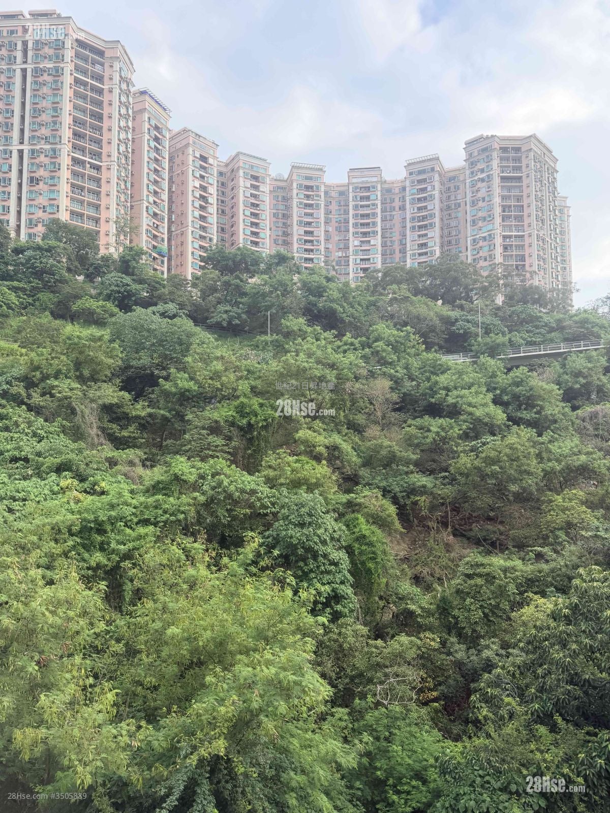 Bedford Gardens Rental 2 Bedrooms , 1 Bathroom 543 ft²