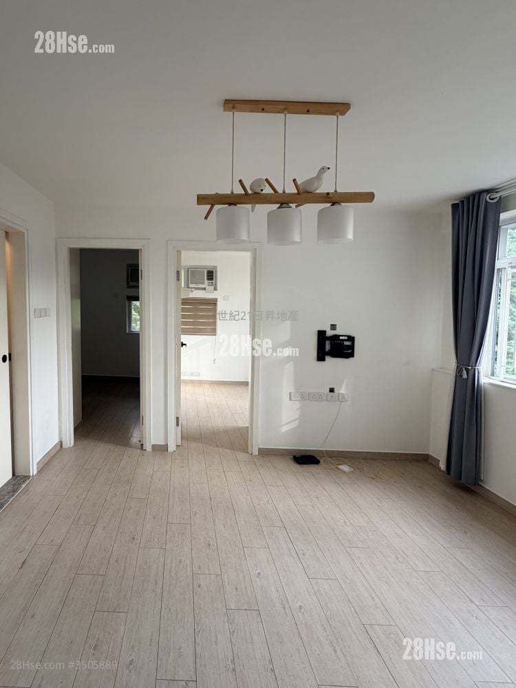 Bedford Gardens Rental 2 Bedrooms , 1 Bathroom 543 ft²
