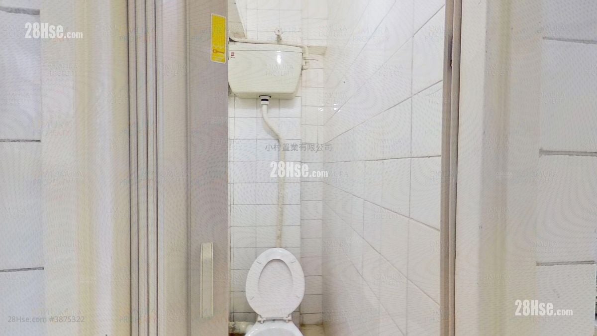 bathroom: 2J Mosque Junction Sell 3 Bedrooms , 2 Bathrooms 522 ft²