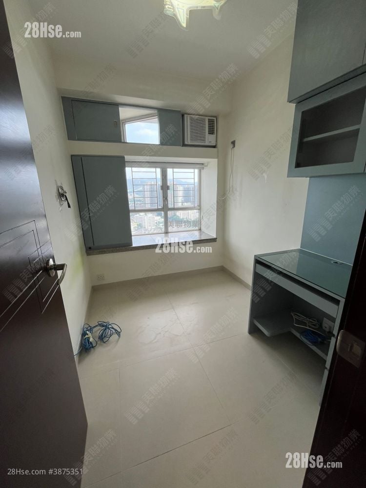 Kingswood Villas Sell 2 Bedrooms 442 ft²