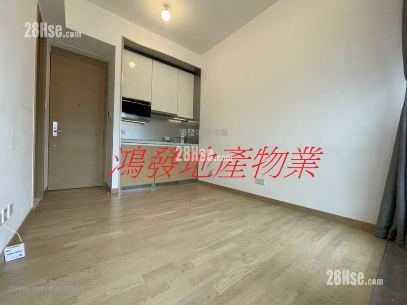 Novi Rental Studio , 1 Bathroom 182 ft²