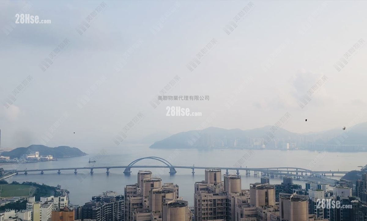 Tseung Kwan O Plaza Sell 5+ Bedrooms , 3 Bathrooms 728 ft²