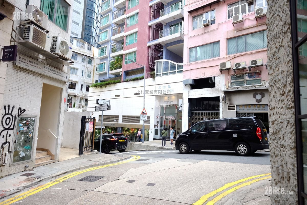 building outlook: Tung Tze Terrace Rental 2 Bedrooms , 1 Bathroom 451 ft²