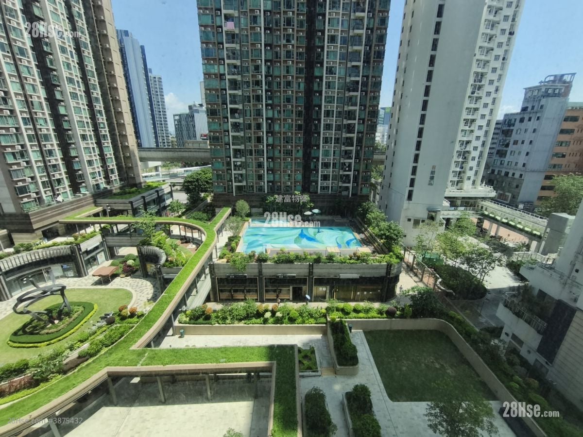 Yuccie Square Sell 430 ft²